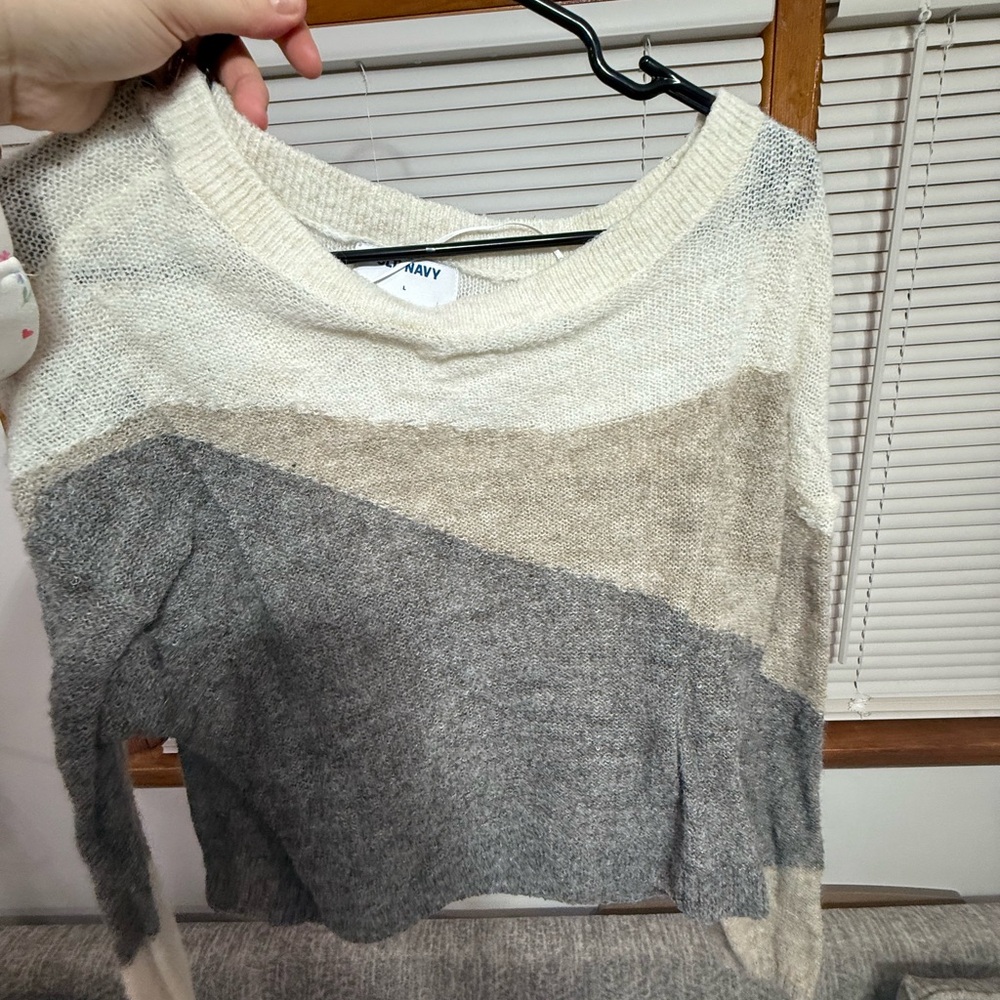 Old Navy Women's Sweater - Gray, Cream, and Tan